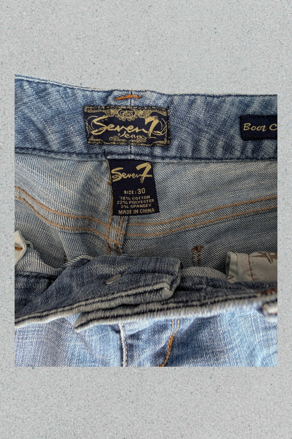 Vintage Y2K Flare Jeans • Schlaghose 70er Style • Medium Wash Denim