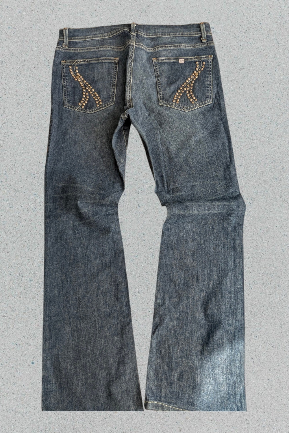Bootcut Jeans mit Nieten-Details • Y2K Vintage Style • Damen