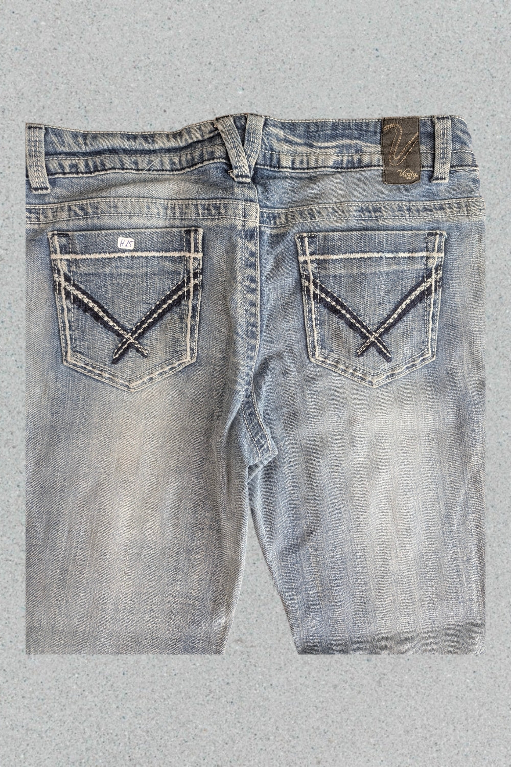 Graue Bootcut Jeans • Y2K Vintage Style • Ausgestellter Schnitt